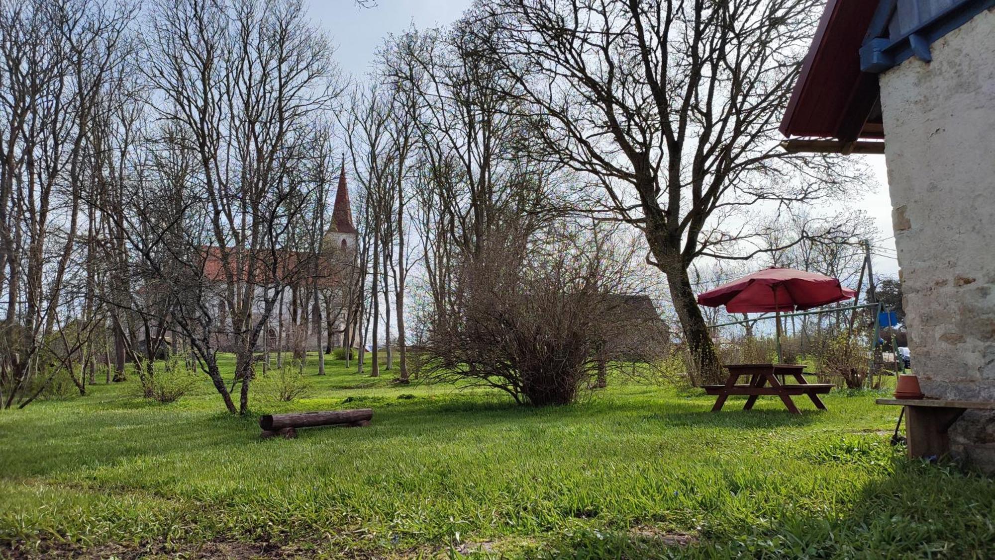 Viini Puhkemaja Casa de hóspedes Myustel' Exterior foto